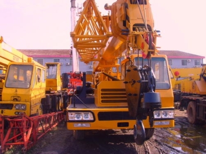 工程設(shè)備進(jìn)口報(bào)關(guān)2-4天無憂快速完成，誰人不心動(dòng)?