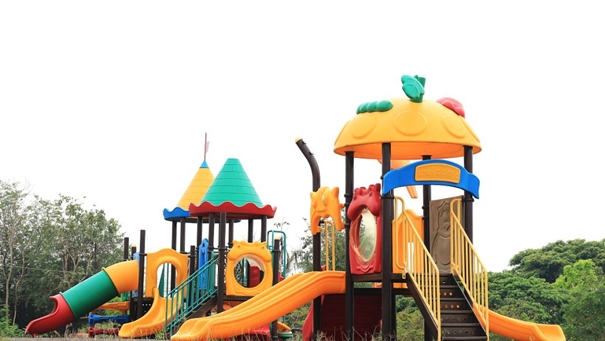 1638874490550227.jpg 進(jìn)口兒童游樂(lè)設(shè)備清關(guān)常見(jiàn)的4個(gè)問(wèn)答_副本.jpg