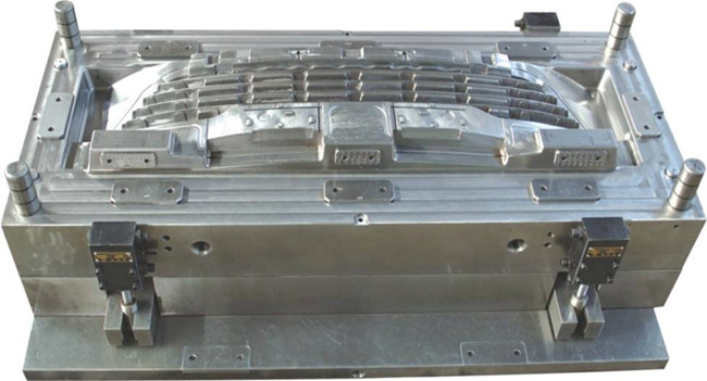 1592789359403038.jpg 汽車模具進(jìn)口報(bào)關(guān)